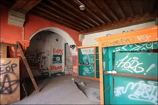 L'ancienne tribune