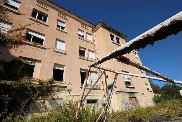 La clinique avant transformation