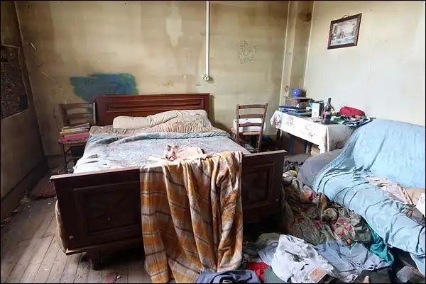 Ancienne chambre abandonnée