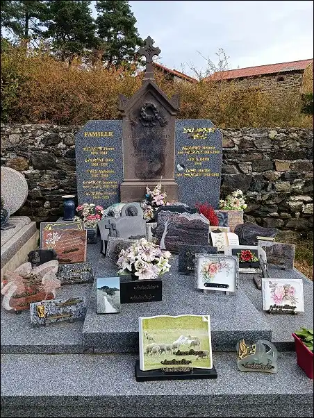 La tombe de Jeanine
