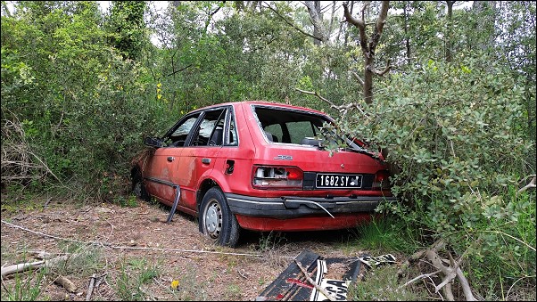 Voiture abandonnée