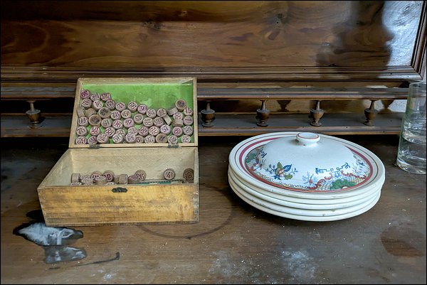 Vaisselle en urbex
