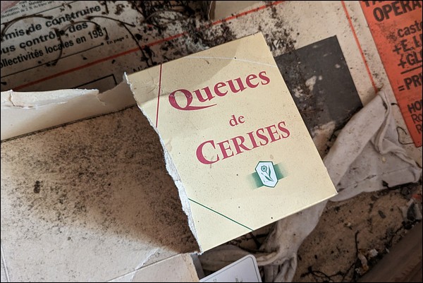 Queues de cerises