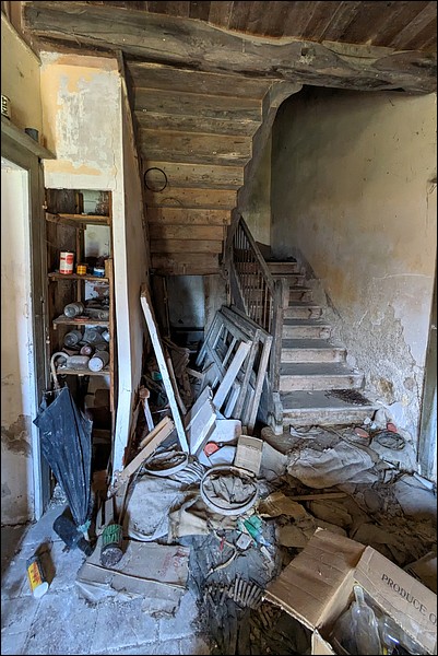 L'escalier vers les chambres